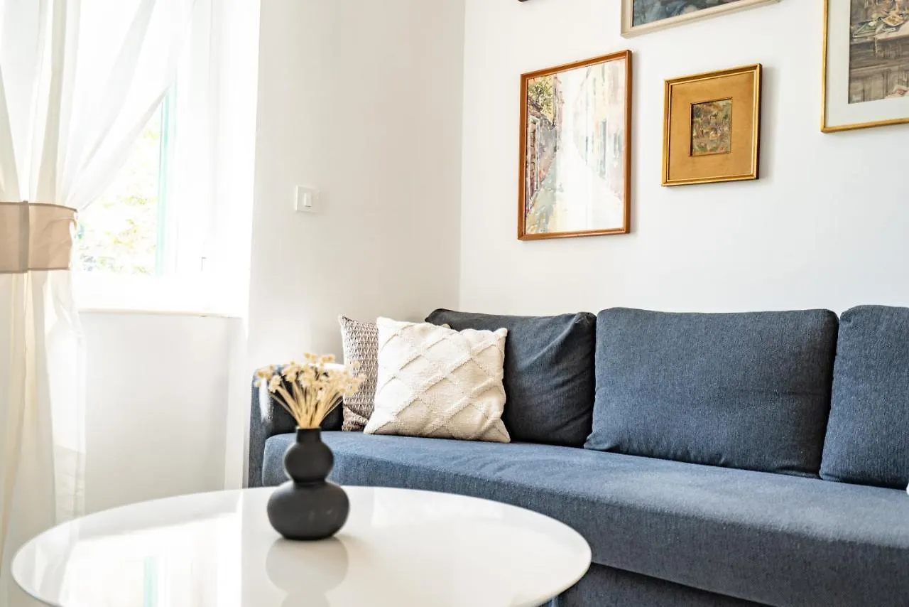 Valeria Louis Perfect Getaway - Great Location Split City Center